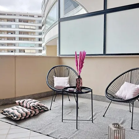 Maurizio's Flat By Domus&dimore *