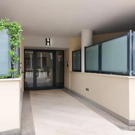 Maurizio's Flat By Domus&dimore * Roma