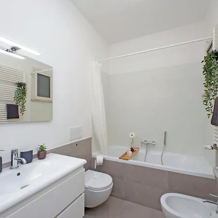 Апартаменты Maurizios Flat By Domusdimore