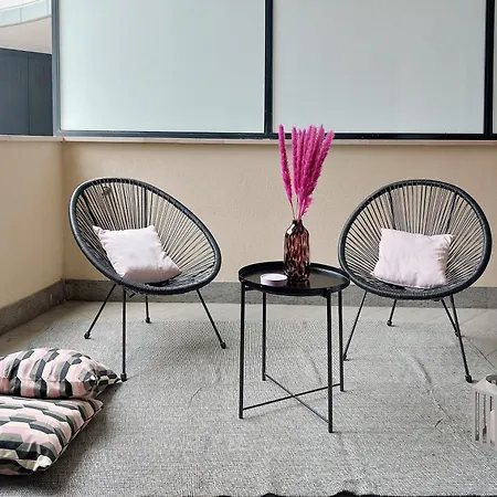 Maurizios Flat By Domusdimore Апартаменты *